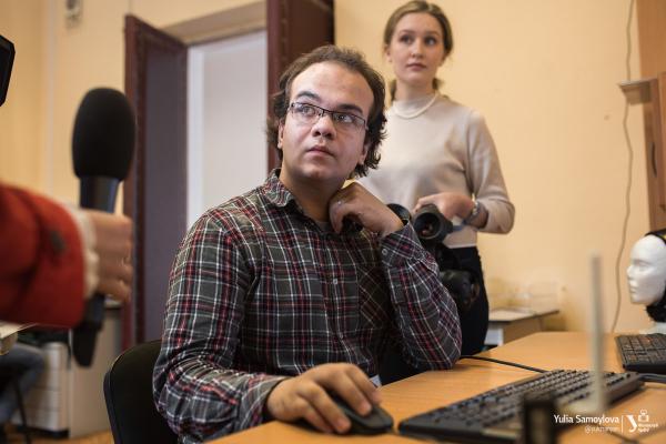 Батареи для электромобилей, языки при помощи VR и уникальный протектор для двигателей. УрФУ показал последние инновационные проекты - Фото 8