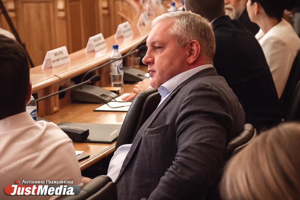 Депутат Александр Колесников Екатеринбург Фото
