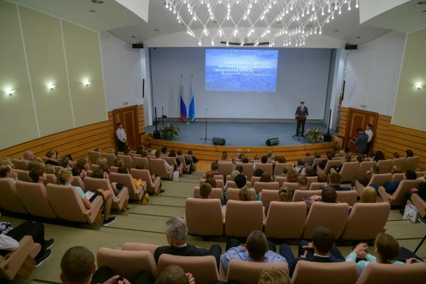 Лучшие школьники региона получили премии губернатора Свердловской области - Фото 5
