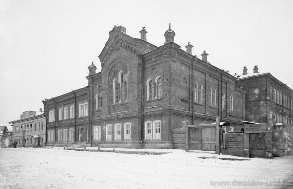 Церковь святой Магдалины спроектировал главный архитектор Екатеринбурга, который работал над комплексами Альгамбры в испанской Гранаде - Фото 4