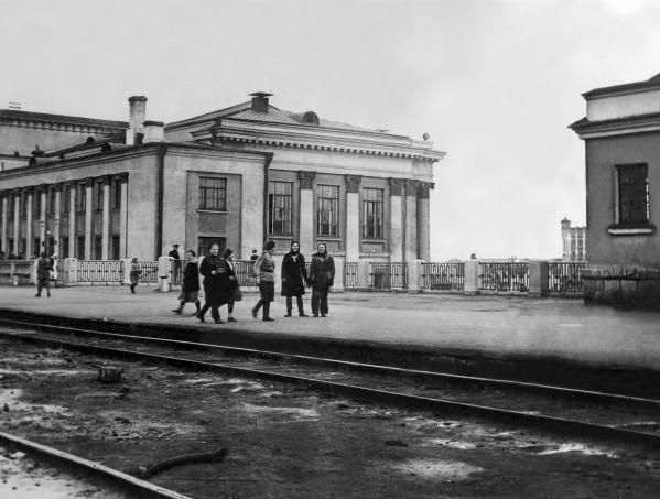 Жителям Екатеринбурга покажут ретрофото железнодорожного вокзала - Фото 5