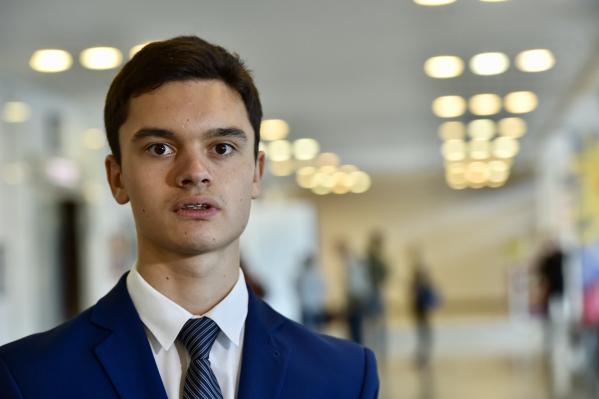 В Екатеринбурге отгремело торжество в честь Благотворительного фонда  «Дети России». «Космос» заполонили подопечные фонда, актеры и музыканты - Фото 4