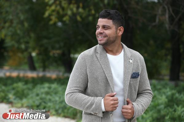 Ведущий Семен Сокол: «Абсолютно без разницы, какая погода. Важно – кто с тобой рядом». В Екатеринбурге +12 - Фото 4