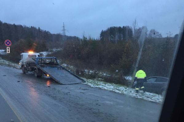 Ледяной дождь спровоцировал в Екатеринбурге день жестянщика. ФОТО - Фото 5