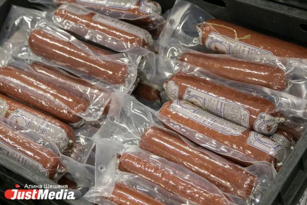 Тонны мяса, пельменей и булок. Гуляем по предприятиям-брендам вместе с JustMedia.ru - Фото 17