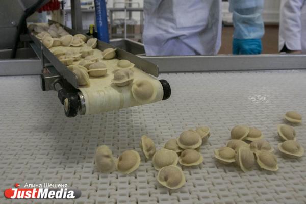 Тонны мяса, пельменей и булок. Гуляем по предприятиям-брендам вместе с JustMedia.ru - Фото 19