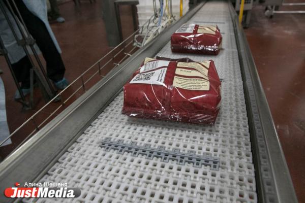 Тонны мяса, пельменей и булок. Гуляем по предприятиям-брендам вместе с JustMedia.ru - Фото 22