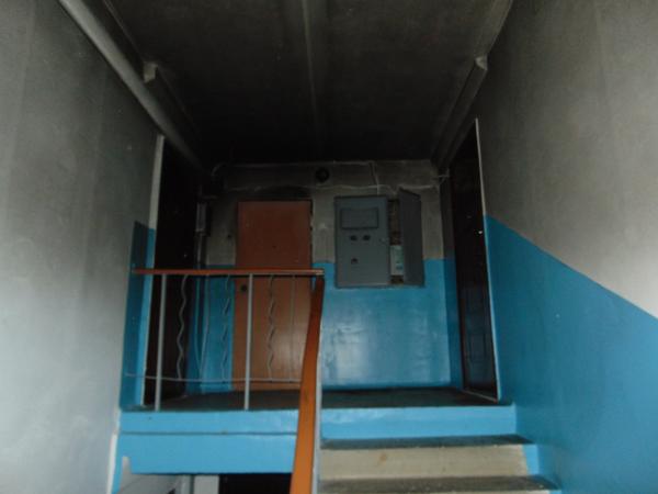 В Полевском осудили мужчину, который насмерть забил собутыльника ножкой табурета и устроил пожар в его квартире - Фото 3