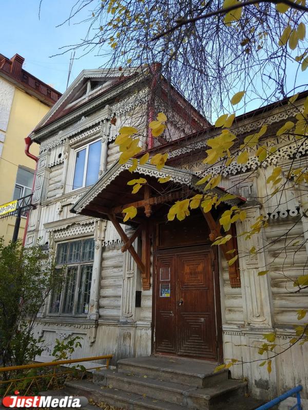 После революции резной особняк Маева превратили в коммуналку для неимущих  - Фото 4