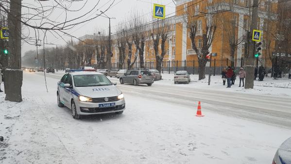 На Уралмаше водитель Chevrolet насмерть сбил 73-летнего пешехода - Фото 2