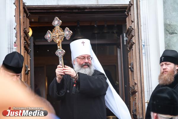 В день памяти святой Екатерины в столице Урала прошел крестный ход - Фото 2