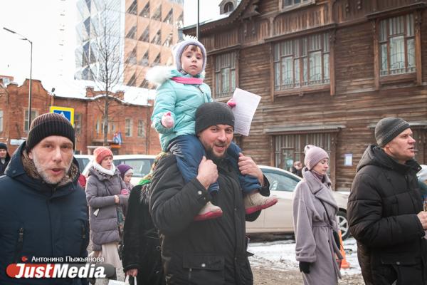 В день памяти святой Екатерины в столице Урала прошел крестный ход - Фото 10