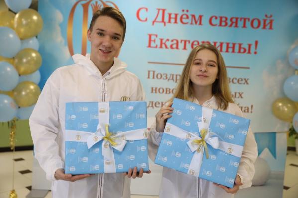 Дети, родившиеся в день святой Екатерины, получили специальные подарки - Фото 4