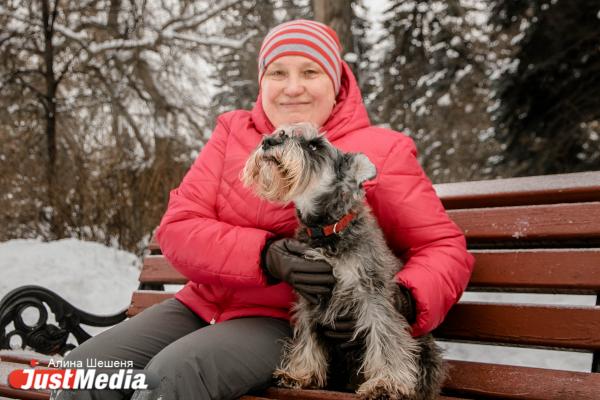  Ирина Лешукова, дрессировщик с цверкшнауцером: «Замечательная зима, можно гулять и играть с собакой». В Екатеринбурге +1 - Фото 5