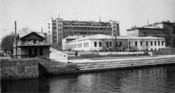 История старейшего госпиталя в Екатеринбурге, где был первый театр, тюремные застенки, богадельня с церковью, а теперь музей ИЗО - Фото 16