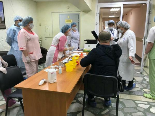 Показываем, что творится внутри санатория «Бодрость», куда свезли китайцев - Фото 6