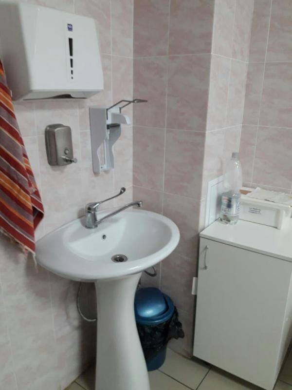 Показываем, что творится внутри санатория «Бодрость», куда свезли китайцев - Фото 7