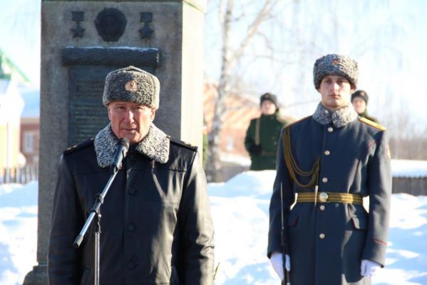 Тысячи свердловчан почтили память дважды героя Советского Союза Григория Речкалова - Фото 7
