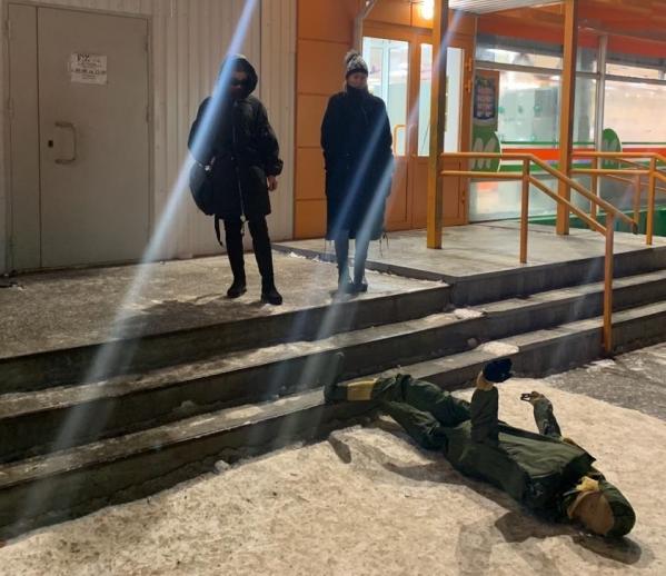 В Екатеринбурге перед судом предстанет женщина, которая избила старушку у магазина - Фото 2