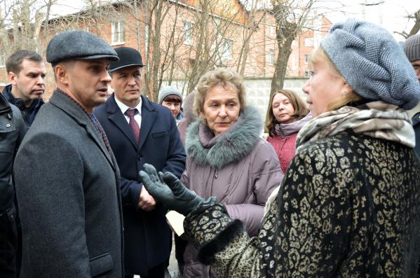 Жители сгоревших домов на Уралмаше попросили возбудить уголовное дело - Фото 7