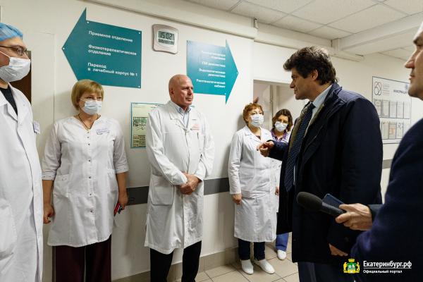 Александр Высокинский попросил пожилых екатеринбуржцев остаться дома - Фото 2