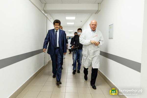 Александр Высокинский попросил пожилых екатеринбуржцев остаться дома - Фото 5