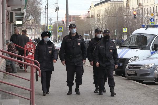 «Самоизоляция – это не дополнительные каникулы». Полиция Екатеринбурга устроила облавы на детей на улицах - Фото 2