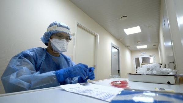 В Екатеринбурге лаборатория больницы «РЖД-Медицина» начала делать тесты на коронавирус - Фото 3