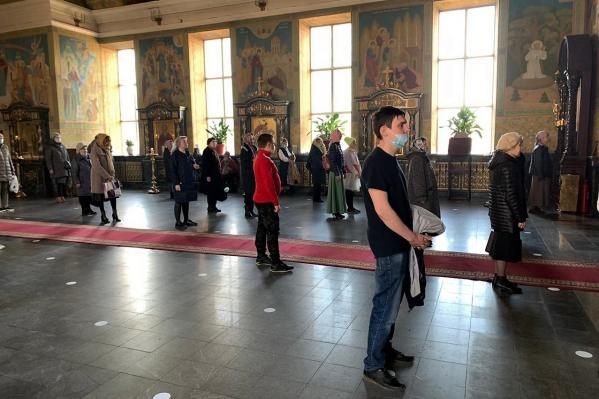 Епархия жестко ответила на пост губернатора Куйвашева: «Имея открытыми магазины, детские сады, парикмахерские, странно говорить о закрытии храмов» - Фото 2