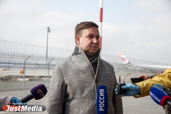 В Кольцово прилетела первая партия гуманитарного груза для борьбы с COVID-19 на 5 млн долларов - Фото 9