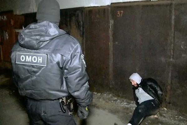 В Екатеринбурге задержали угонщика Range Rover - Фото 2