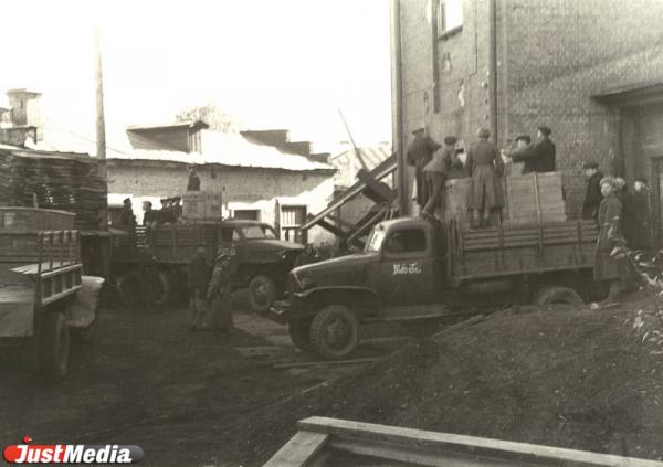 Пожарные посты и круглосуточное дежурство милиции. Как в Свердловске в годы войны сохраняли рукописи Пушкина и шедевры из Эрмитажа - Фото 24