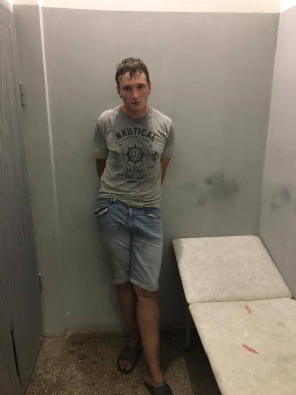 В Екатеринбурге задержали молодого парня, который избил мать и угрожал взорвать дом - Фото 3