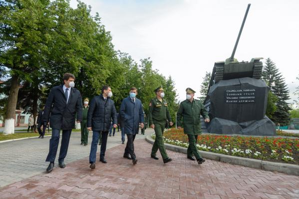 В Екатеринбурге открыли памятную доску работникам Центральной лаборатории Уралмаша, погибшим на фронтах - Фото 6