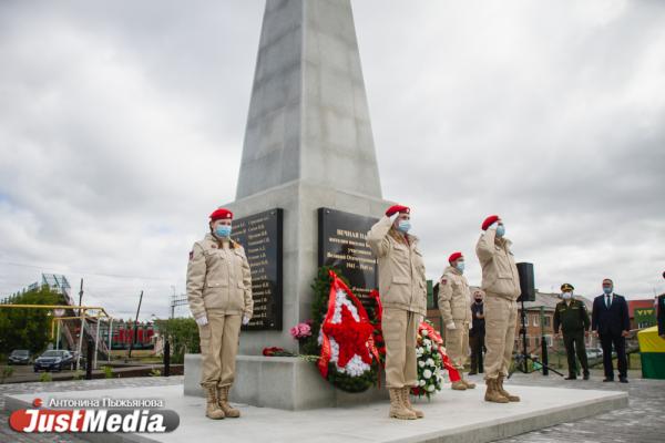 На Шувакише открыли памятник землякам, погибшим в годы Великой Отечественной войны - Фото 3