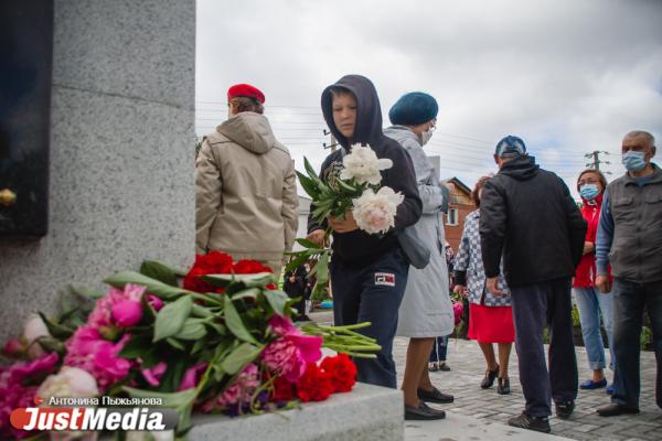 На Шувакише открыли памятник землякам, погибшим в годы Великой Отечественной войны - Фото 8