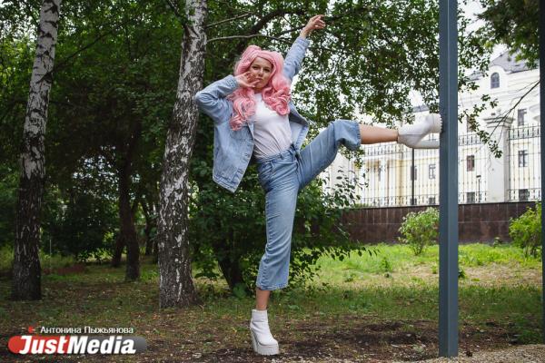Юлия Петухова, шоу-балет ЯГОDA: «Я уже устала купаться на Шарташе. Пожалуйста, поехали со мной на море». В Екатеринбурге +13  - Фото 3