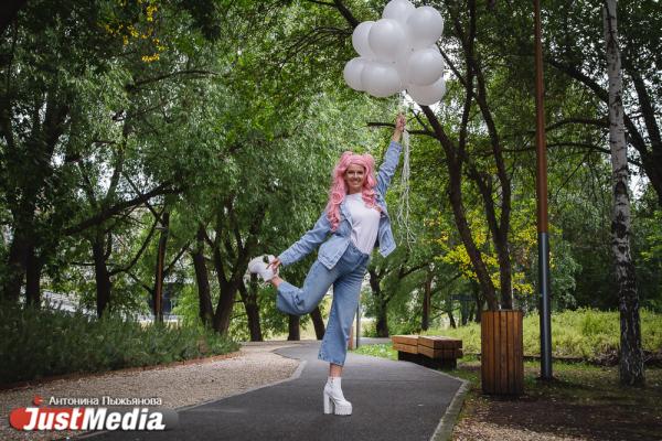 Юлия Петухова, шоу-балет ЯГОDA: «Я уже устала купаться на Шарташе. Пожалуйста, поехали со мной на море». В Екатеринбурге +13  - Фото 9