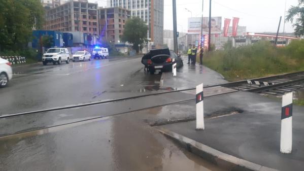 В Екатеринбурге у автовладельца, который сбил пешехода, угнали «КИА» с места ДТП - Фото 3