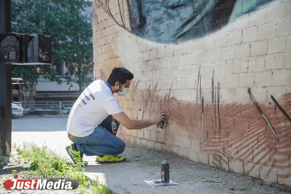 Сталинград, Внутренний мир и Жирафы. Смотрим, какие стрит-арты подарит Екатеринбургу фестиваль уличного искусства «Public art» - Фото 12