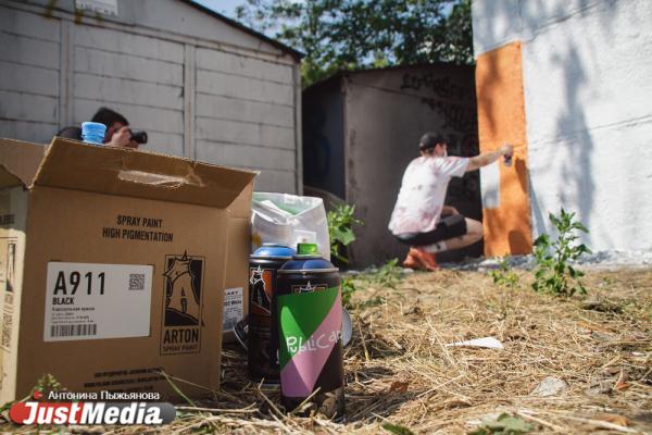 Сталинград, Внутренний мир и Жирафы. Смотрим, какие стрит-арты подарит Екатеринбургу фестиваль уличного искусства «Public art» - Фото 16
