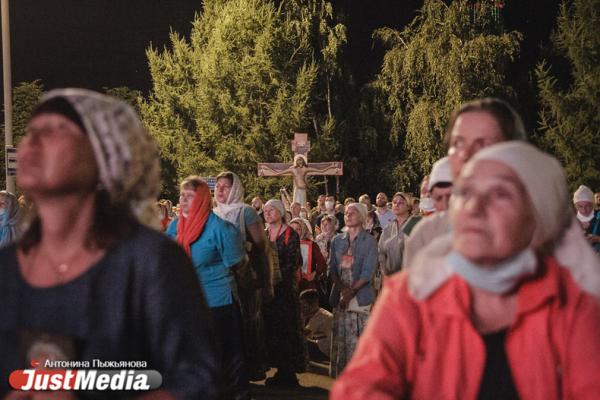 Крестный ход Царских дней собрал 10 тысяч участников - Фото 3