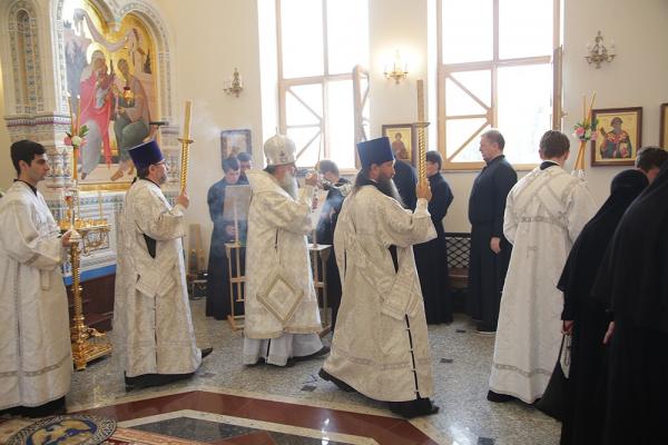 Митрополит Кирилл освятил «родительский» храм в Верхней Пышме - Фото 4