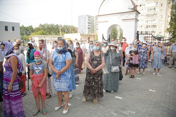 Митрополит Кирилл освятил «родительский» храм в Верхней Пышме - Фото 9