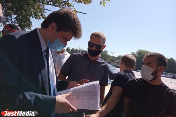 Жители Орджоникидзевского района пожаловались мэру на организацию приема граждан - Фото 2