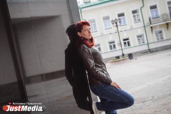 Екатерина Карманова, Свердловский госархив: «Именно в такую погоду легко работать и хочется гулять по городу». В Екатеринбурге +24 и грозы  - Фото 4