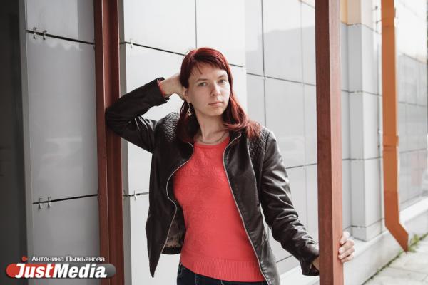 Екатерина Карманова, Свердловский госархив: «Именно в такую погоду легко работать и хочется гулять по городу». В Екатеринбурге +24 и грозы  - Фото 5