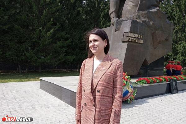 Юнармейцы возложили цветы к памятнику уральского разведчика Николая Кузнецова - Фото 3