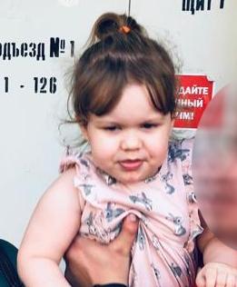 В Свердловской области приставы разыскивают двухлетнюю девочку - Фото 2