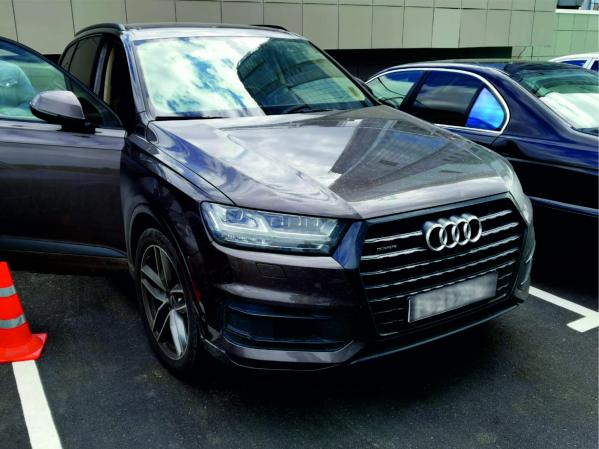  Приставы арестовали у екатеринбуржца за долги «Ауди Q7» - Фото 2